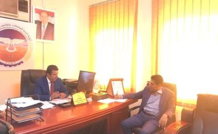 خلال لقائه رئيس مؤسسة المستثمر للمؤتمرات والمعارض .. مدير عام هيئة المواصفات في عدن يؤكد حرص الهيئة على المشاركة في الورشة التمهيدية لمعرض «فوديكس اليمن»