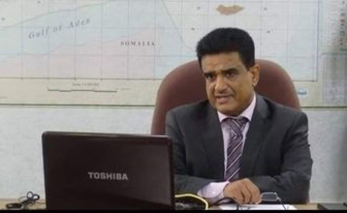 مصدر نفطي ينفي الخبر المتداول حول منع نائب وزير النفط من دخول شركة مصافي عدن