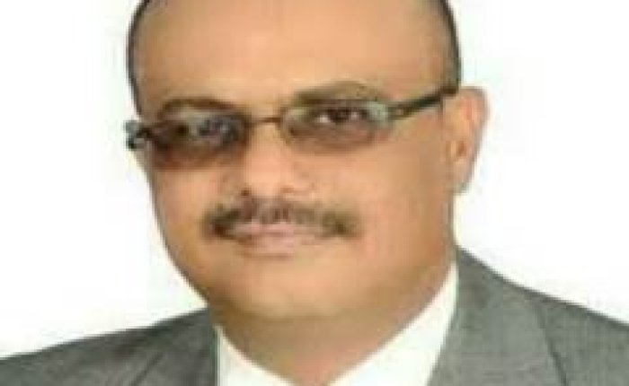 نزيه الشعبي .. الكادر المتمرس الذي خسرته لحج بقرار غير مدروس .. فهل ستستفيد حكومة معين عبدالملك من خبرته كقيادي وإداري ناجح ..؟ لهذه الأسباب يجب تقدير الكفاءات لا محاربتها