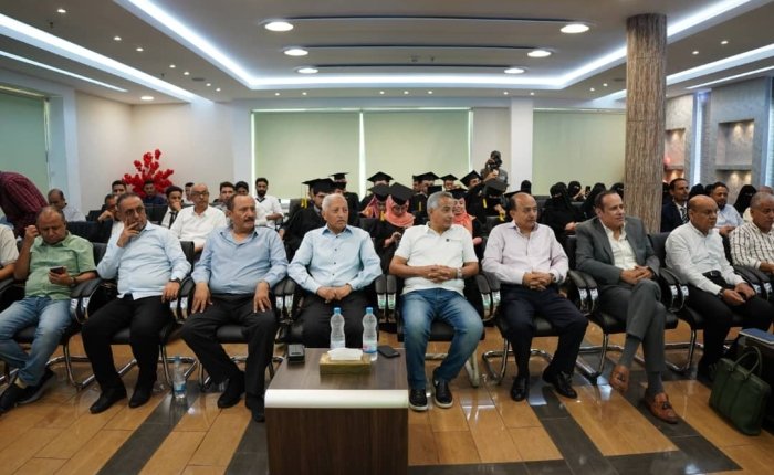 بحضور عدد من قياداتها.. مجموعة هائل سعيد انعم تحتفي بتخرج الدفعة الأولى من شباب انطلاقة.