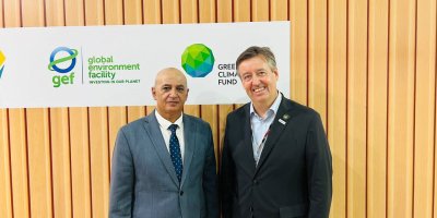 وزير المياه والبيئة يبحث مع صندوق المناخ الأخضر دعم مشاريع التكيف في اليمن